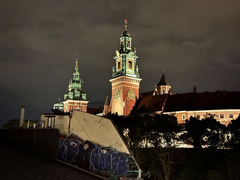 Blick auf den Wawel bei Nacht
